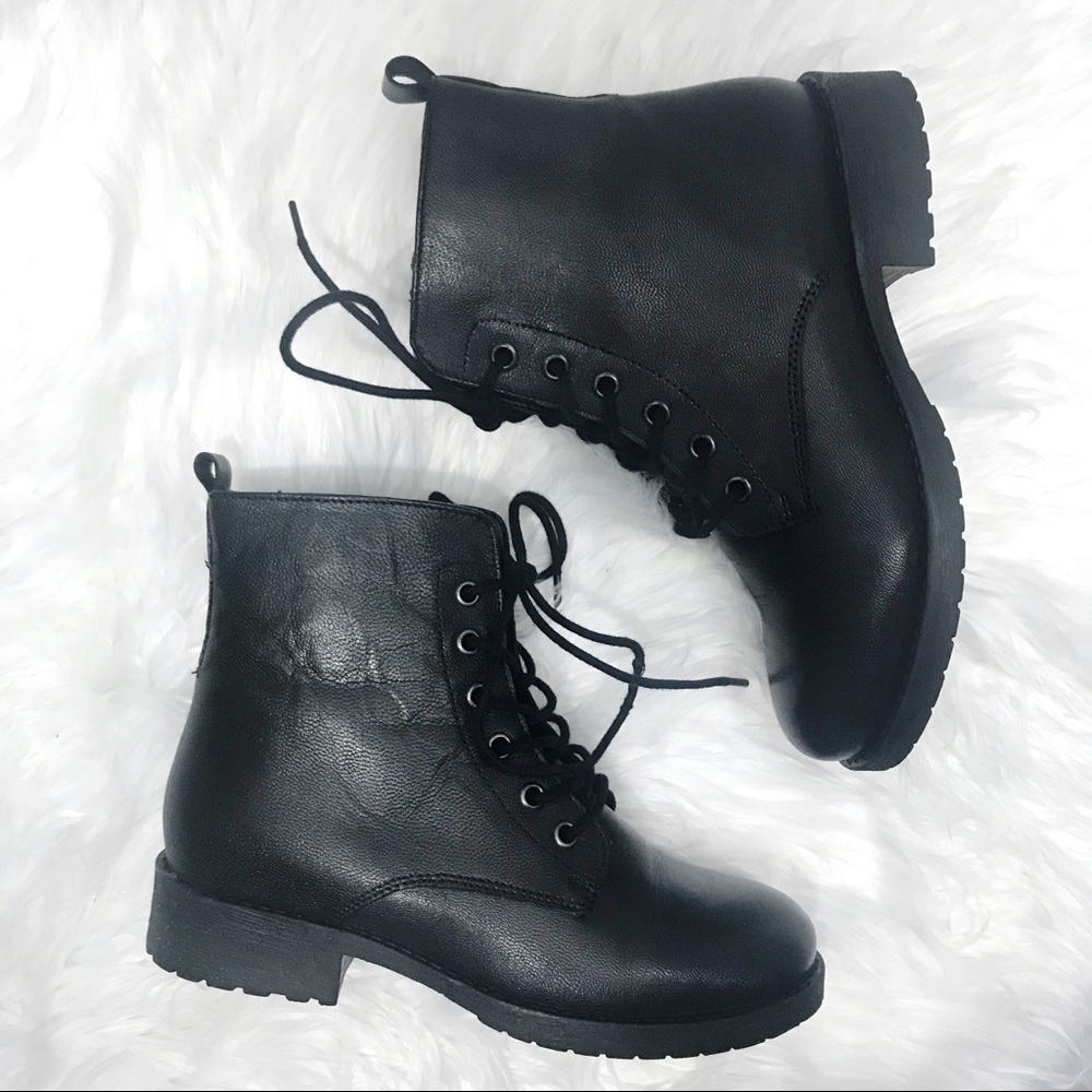 NWOT Steve Madden Combat Boots